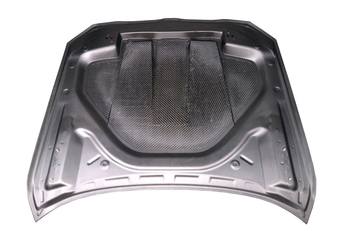 Capot BMW en carbone sec – vue 4