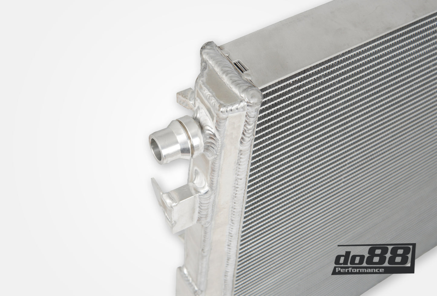 Détails du radiateur frontal do88 BMW B58