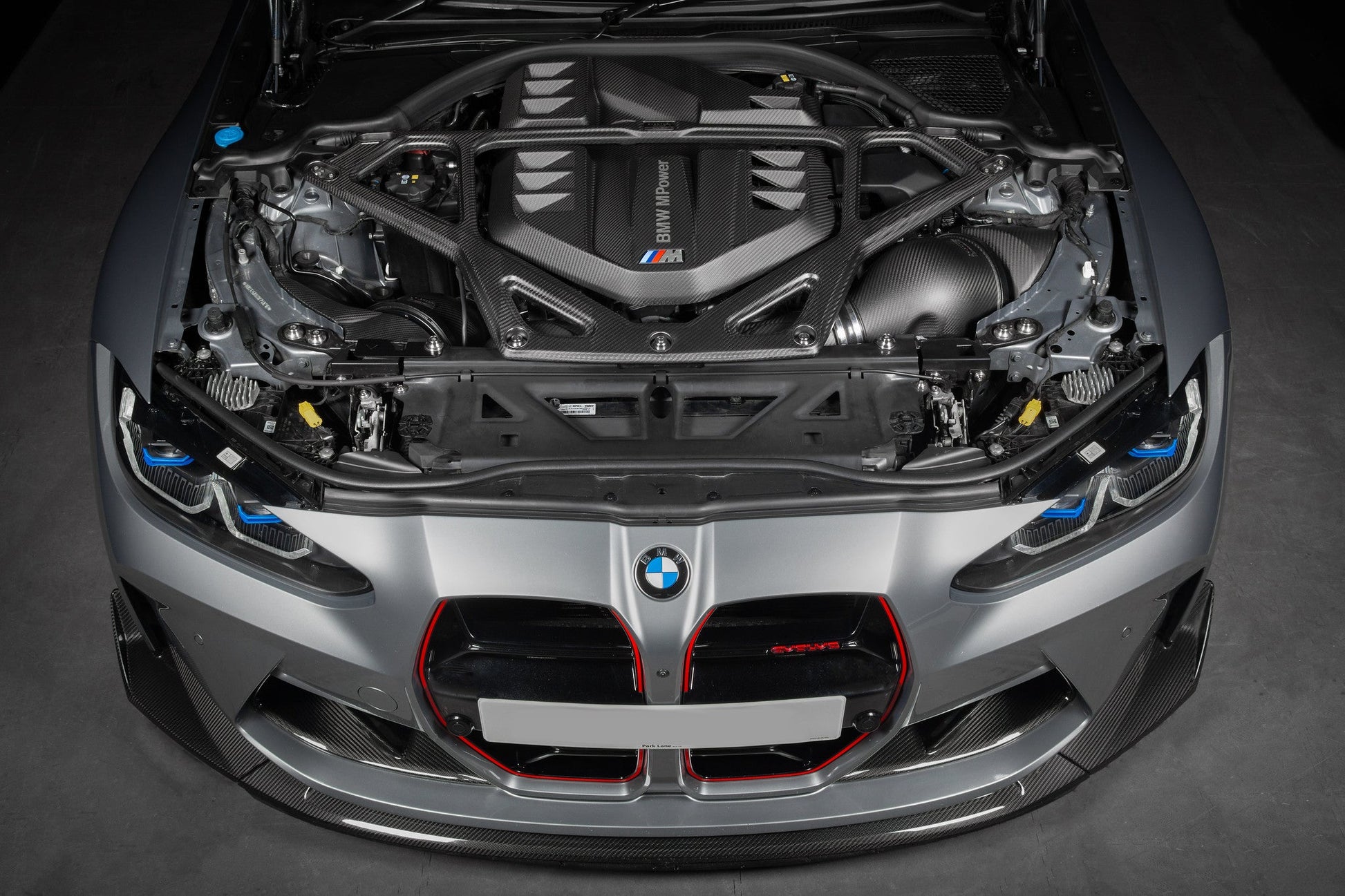 Eventuri – Barre anti-rapprochement carbone BMW M2/M3/M4 G8x – détail 2