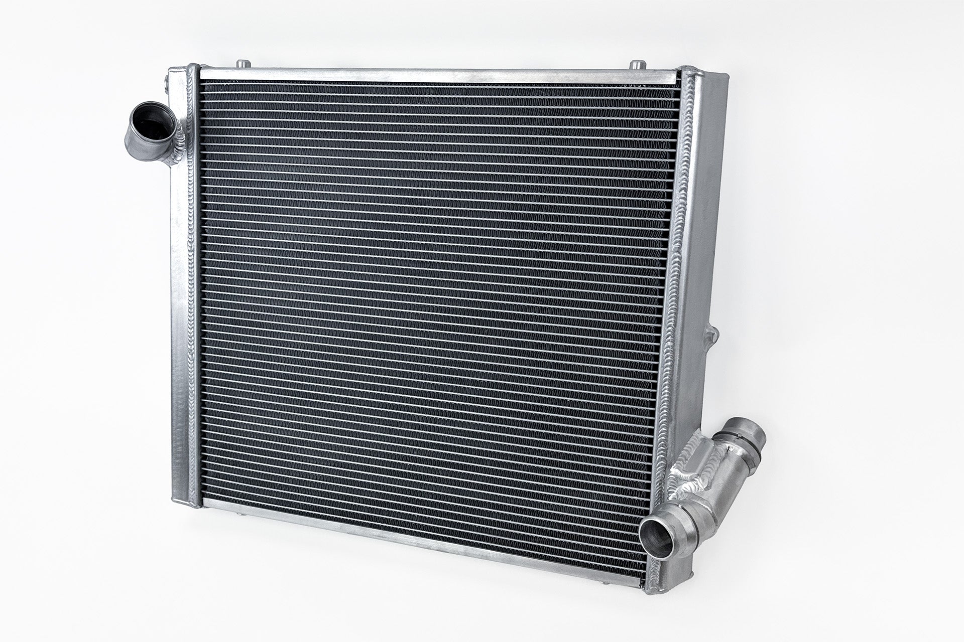 CSF – Radiateur gauche aluminium Porsche 911 type 992 – vue 2