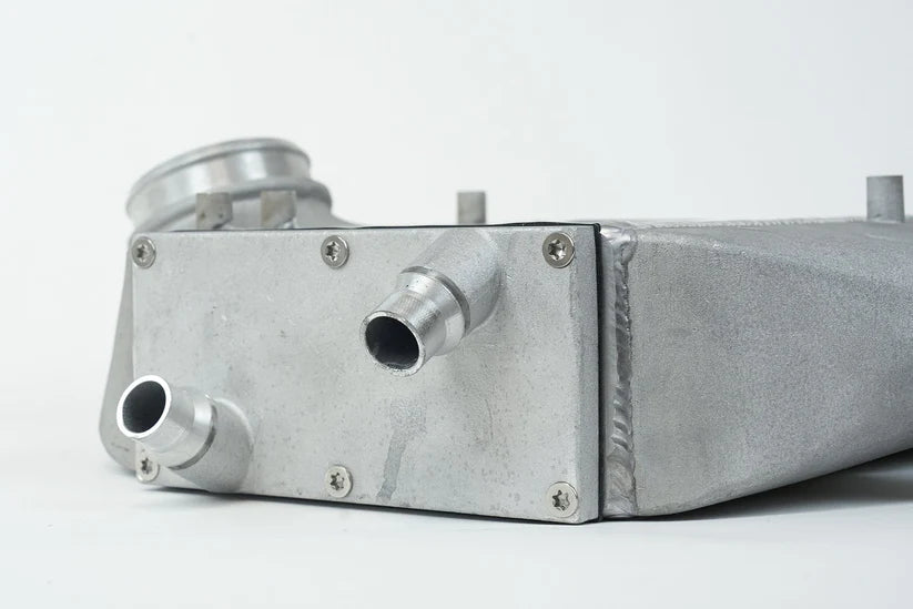CSF – Top Mount Charge-Air-Cooler BMW F8X (Raw Finish)