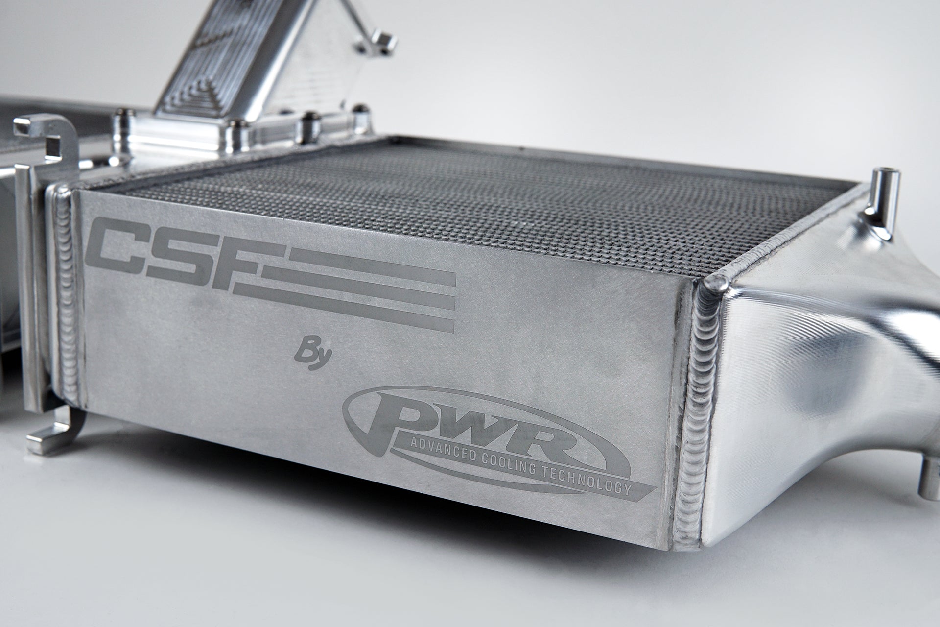 CSF – Intercooler haute performance Porsche 911 992 Turbo / Turbo S – vue 2