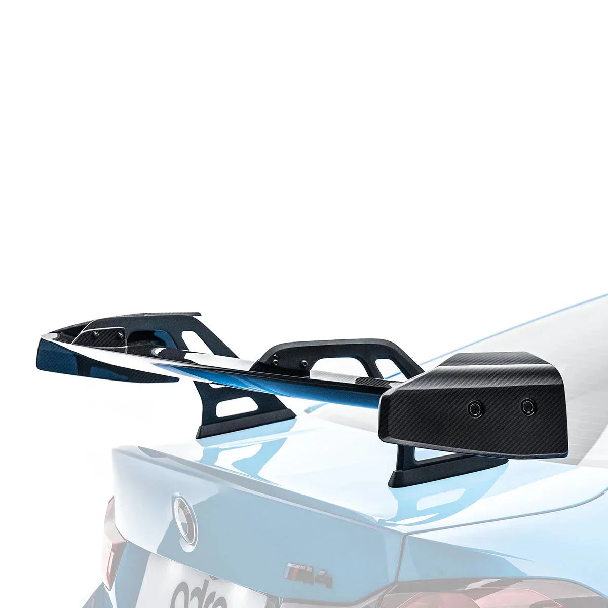 ADRO – Aileron col de cygne at-r1 incurvé pour BMW F82 M4 – vue 1