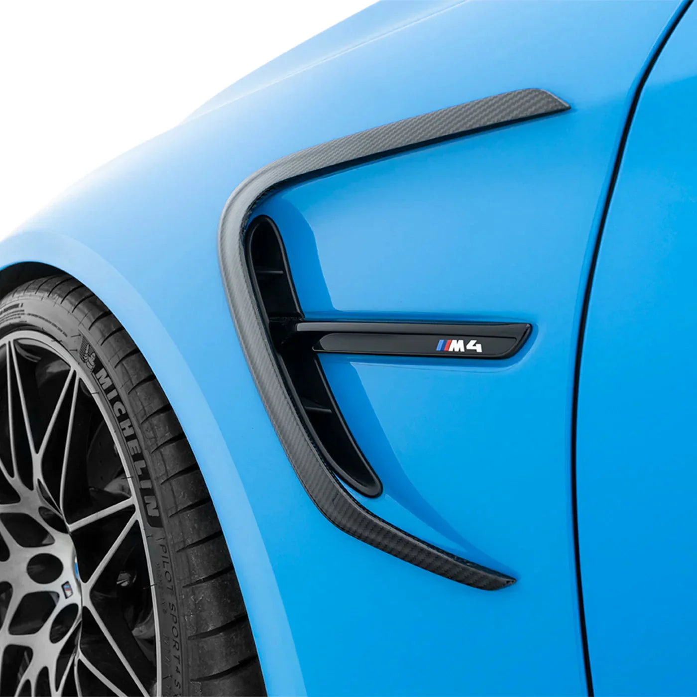 ADRO – Habillages d’ailes pour BMW F82 M4 – vue 4