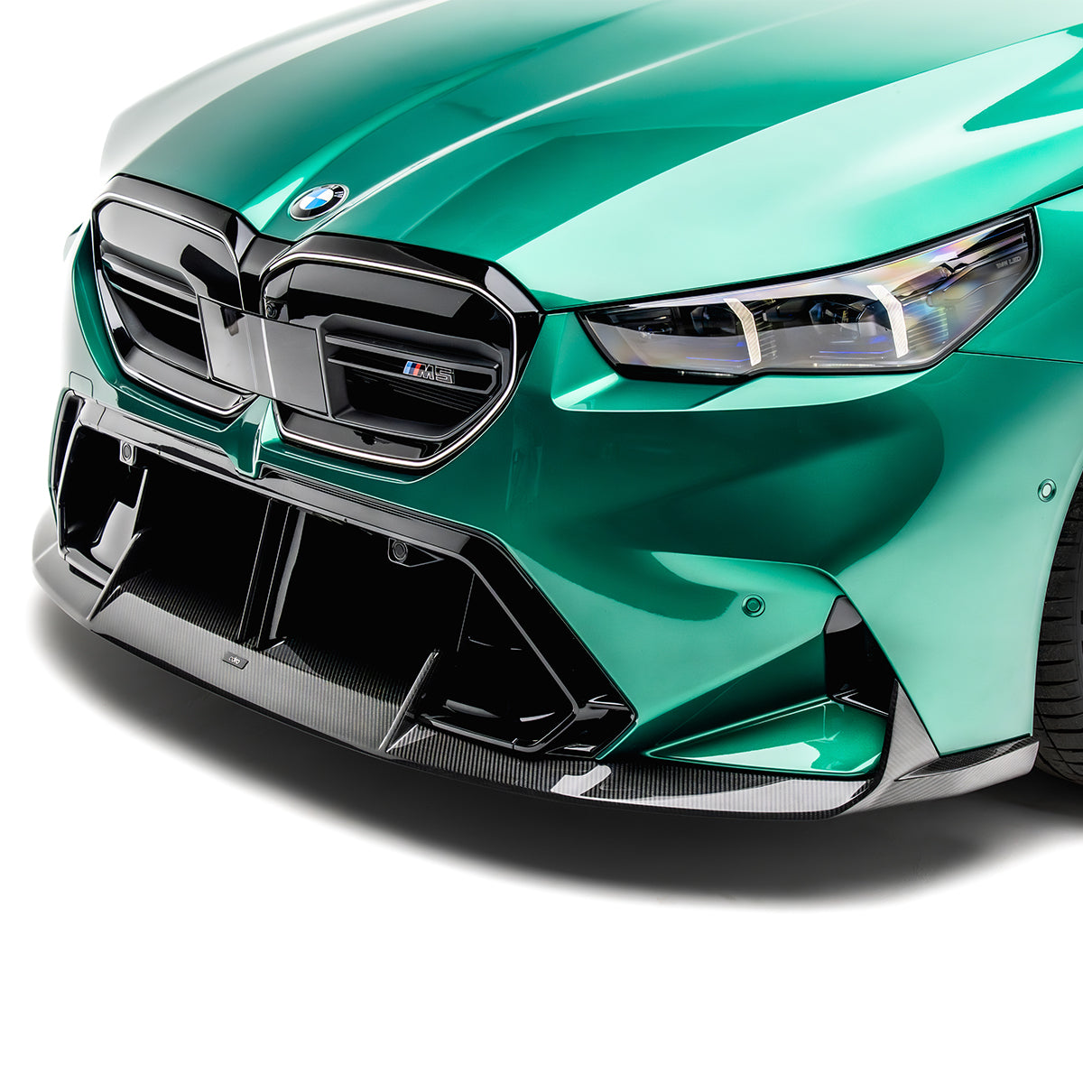 ADRO – Lame avant en fibre de carbone pour BMW G90 M5 – vue 4
