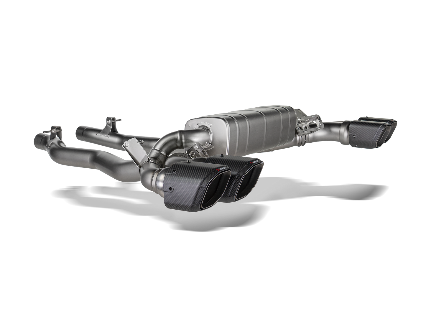 Sorties carbone Akrapovič BMW M5 G90 G99