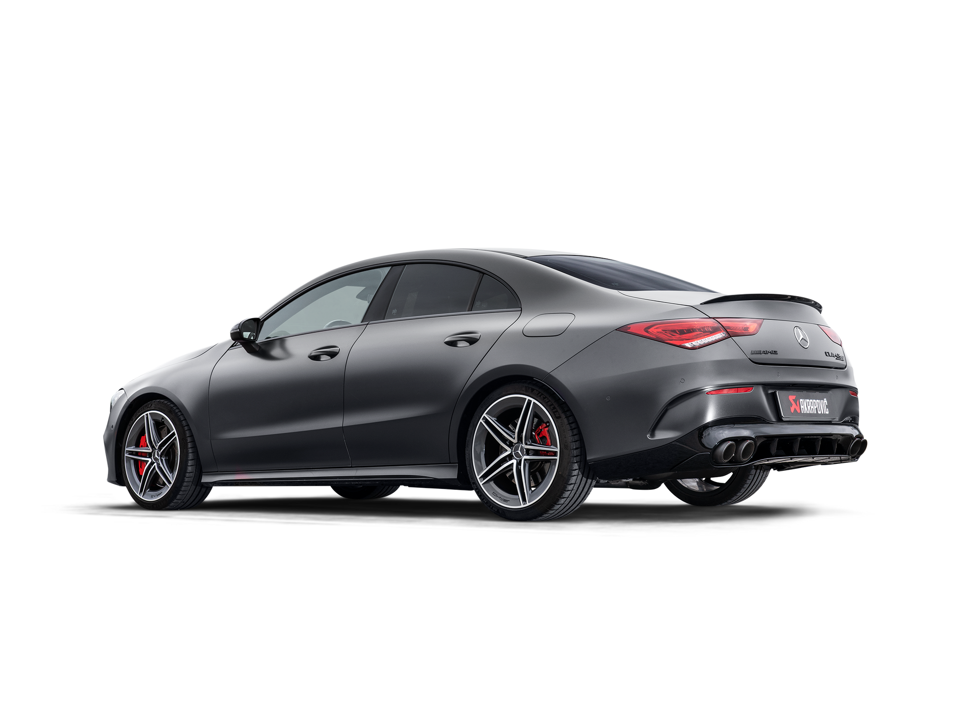 Embouts carbone Akrapovič pour Mercedes-AMG CLA45 C118
