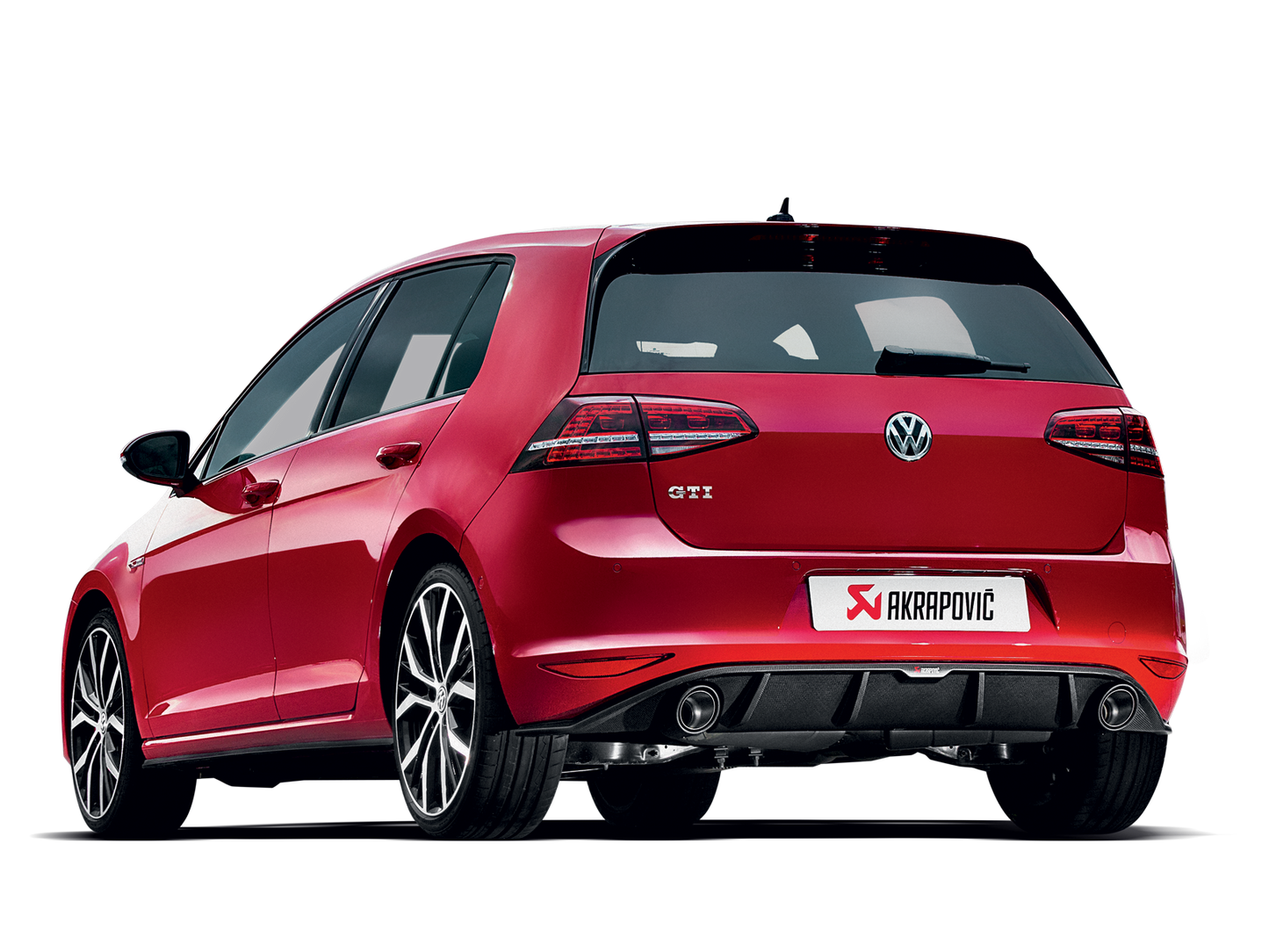 Volkswagen Golf 7 GTI avec échappement Akrapovič – vue 3