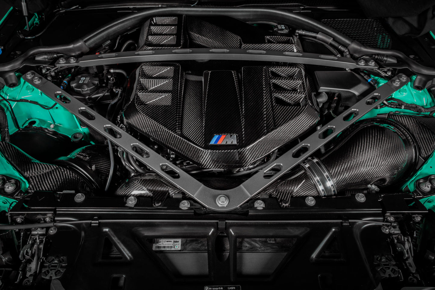Cache moteur Eventuri installé sur BMW G8X