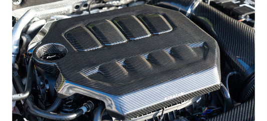 Couvercle moteur VW Golf MK8 Eventuri | Design Haut de Gamme – vue principale