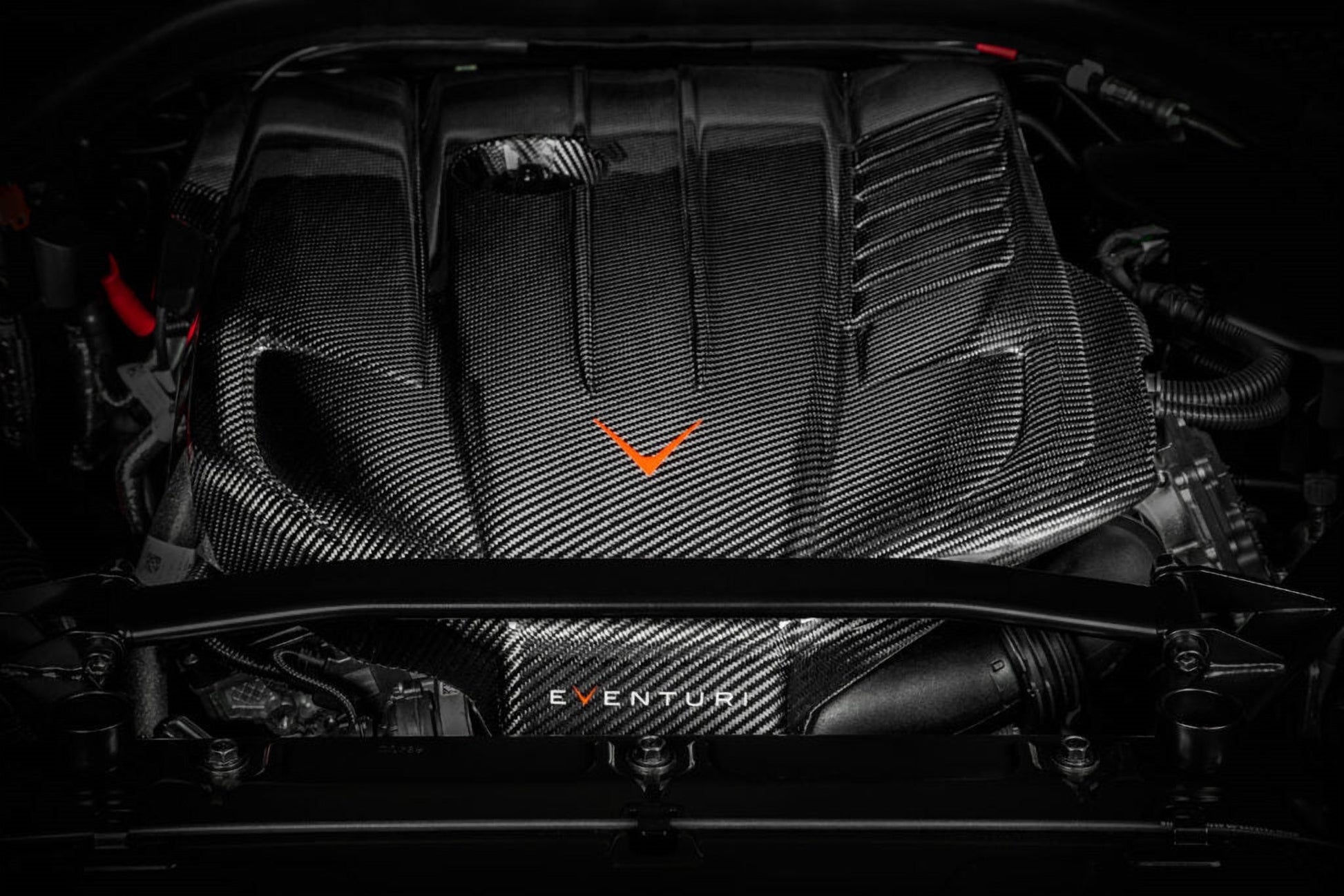Eventuri – Cache moteur carbone Toyota Supra A90 (B58) – détail 4