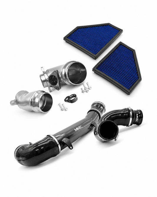Kit admission MMX MMR11-1600-FK BMW G8x S58 – composants sur fond blanc